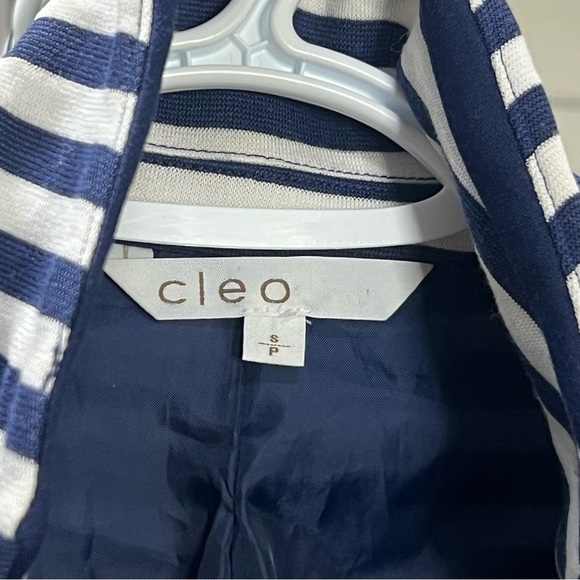 !SOLD! CLEO Navy & White Striped Women's Blazer Two Button Front Small Petite - Picture 3 of 7